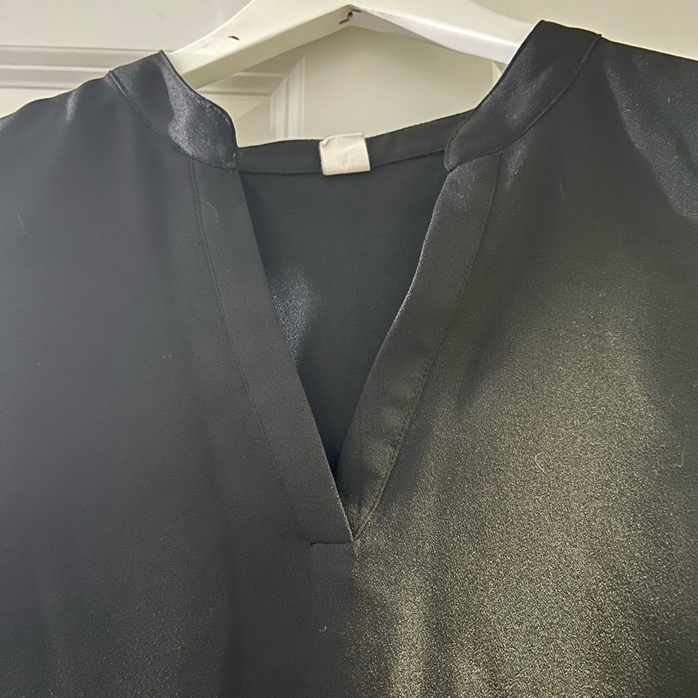NWOT! Women’s Amazon XL Elegant Black Lace Trim Top - Picture 5 of 7